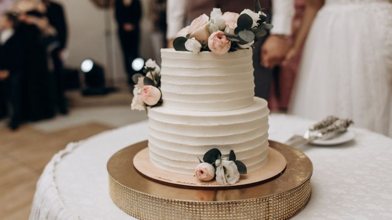 kue pernikahan murah